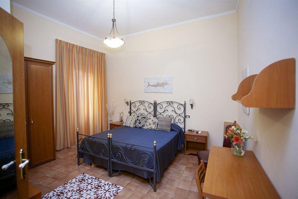 Nicolas Inn Рим Екстер'єр фото