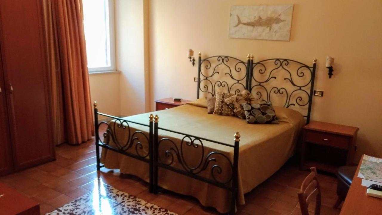 Nicolas Inn Рим Екстер'єр фото
